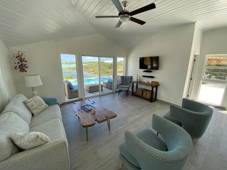 Coastal Vibes Villa, Great for family vacations! Turks and Caicos Island. Located on Chalk Sound and beside Sapodilla Bay Beach.